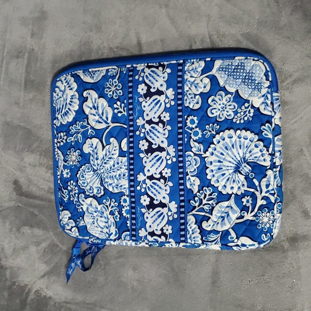 Vera Bradley Blue Lagoon Laptop/Tablet Sleeve Bag